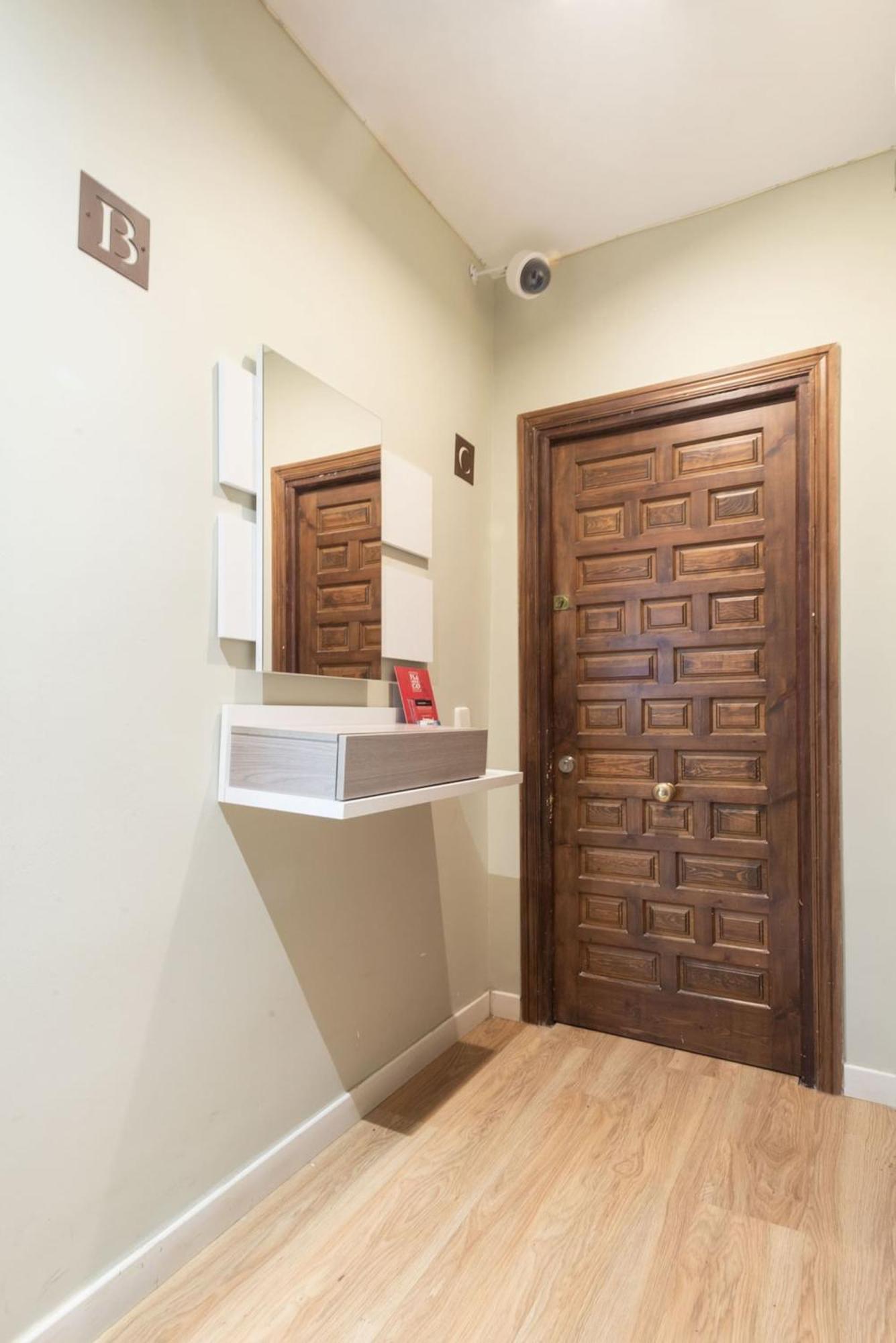Apartamentos Day Madrid Plaza De Espana Centro Gran Via Sol Malasana Eksteriør billede