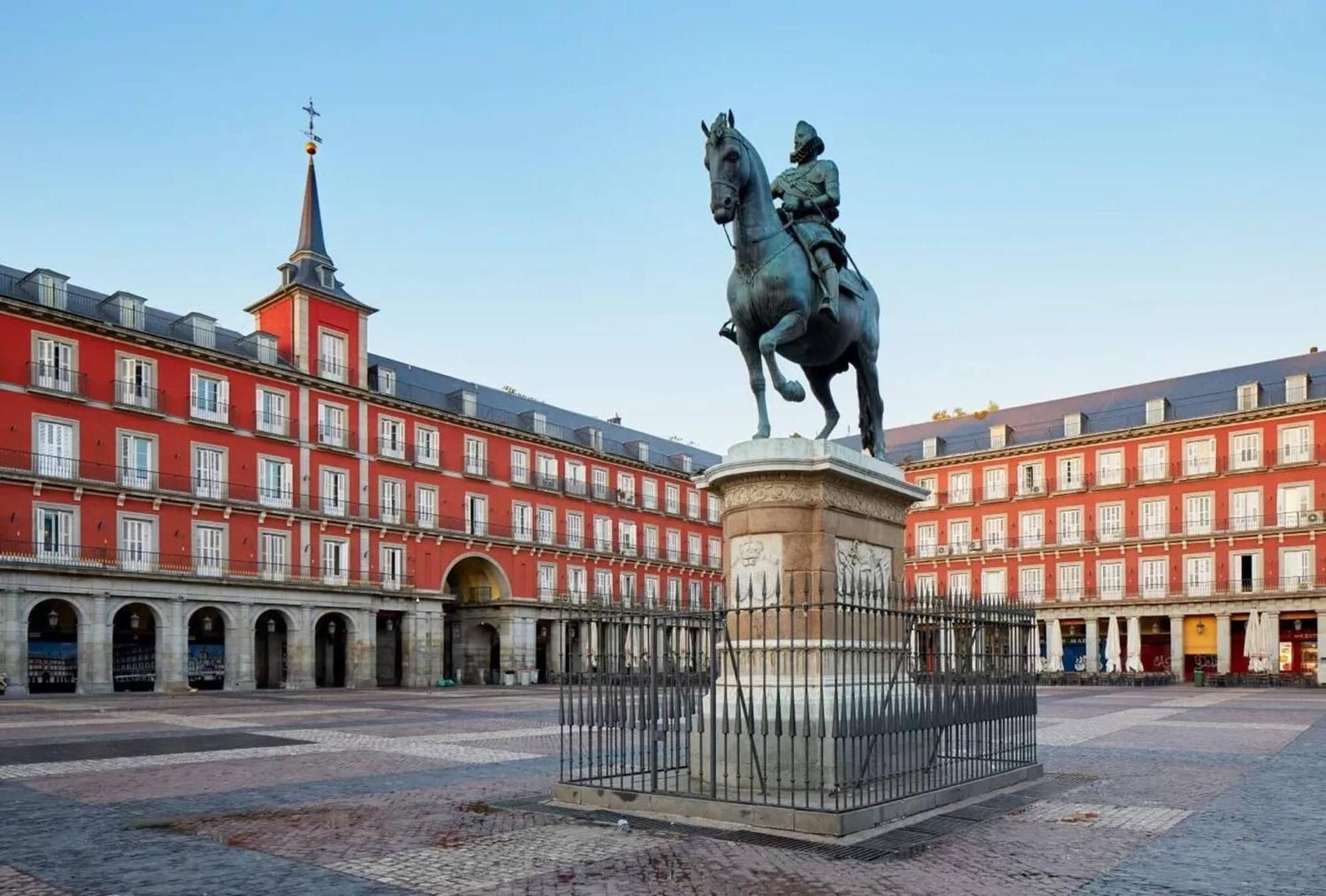 Apartamentos Day Madrid Plaza De Espana Centro Gran Via Sol Malasana Eksteriør billede