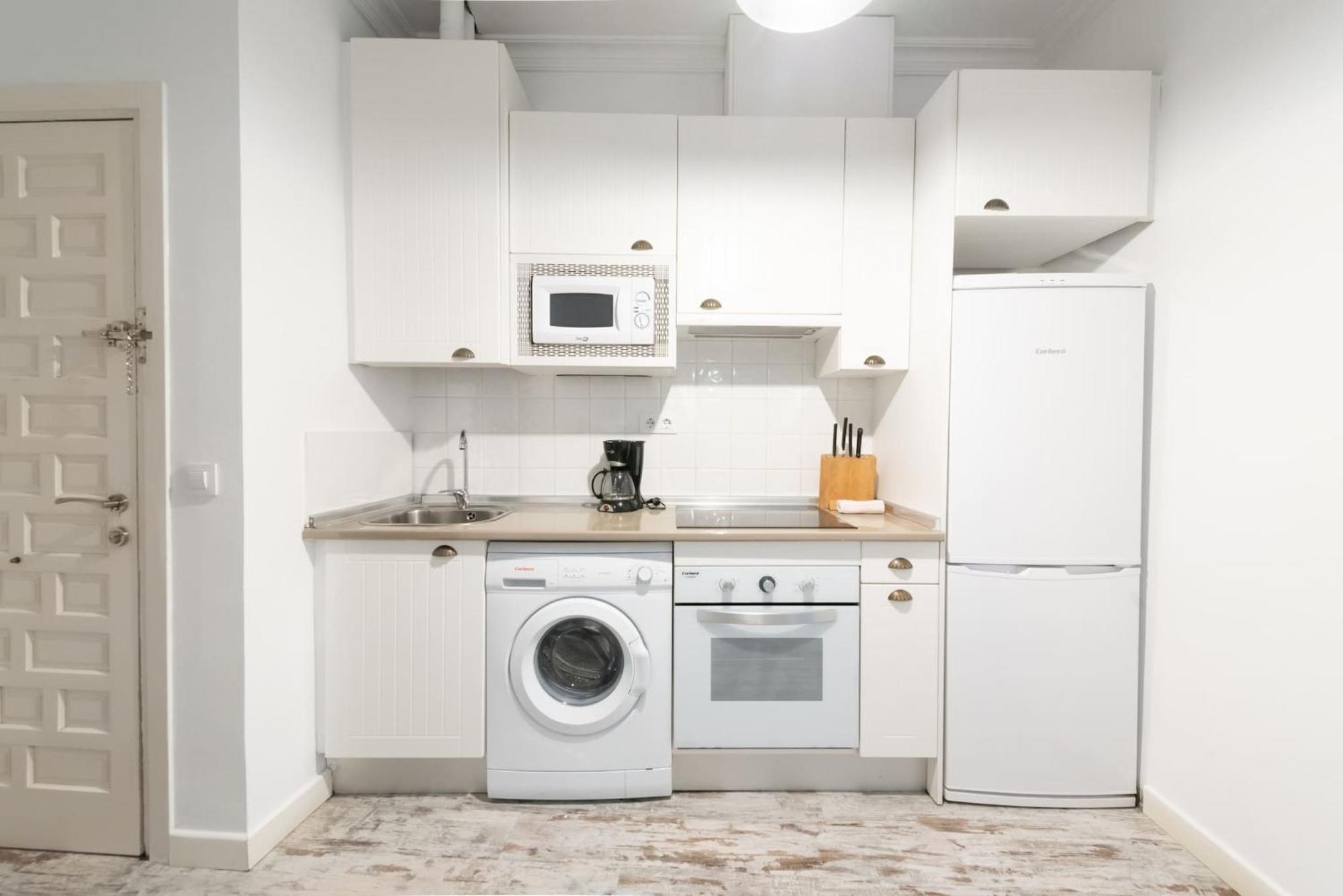 Apartamentos Day Madrid Plaza De Espana Centro Gran Via Sol Malasana Eksteriør billede