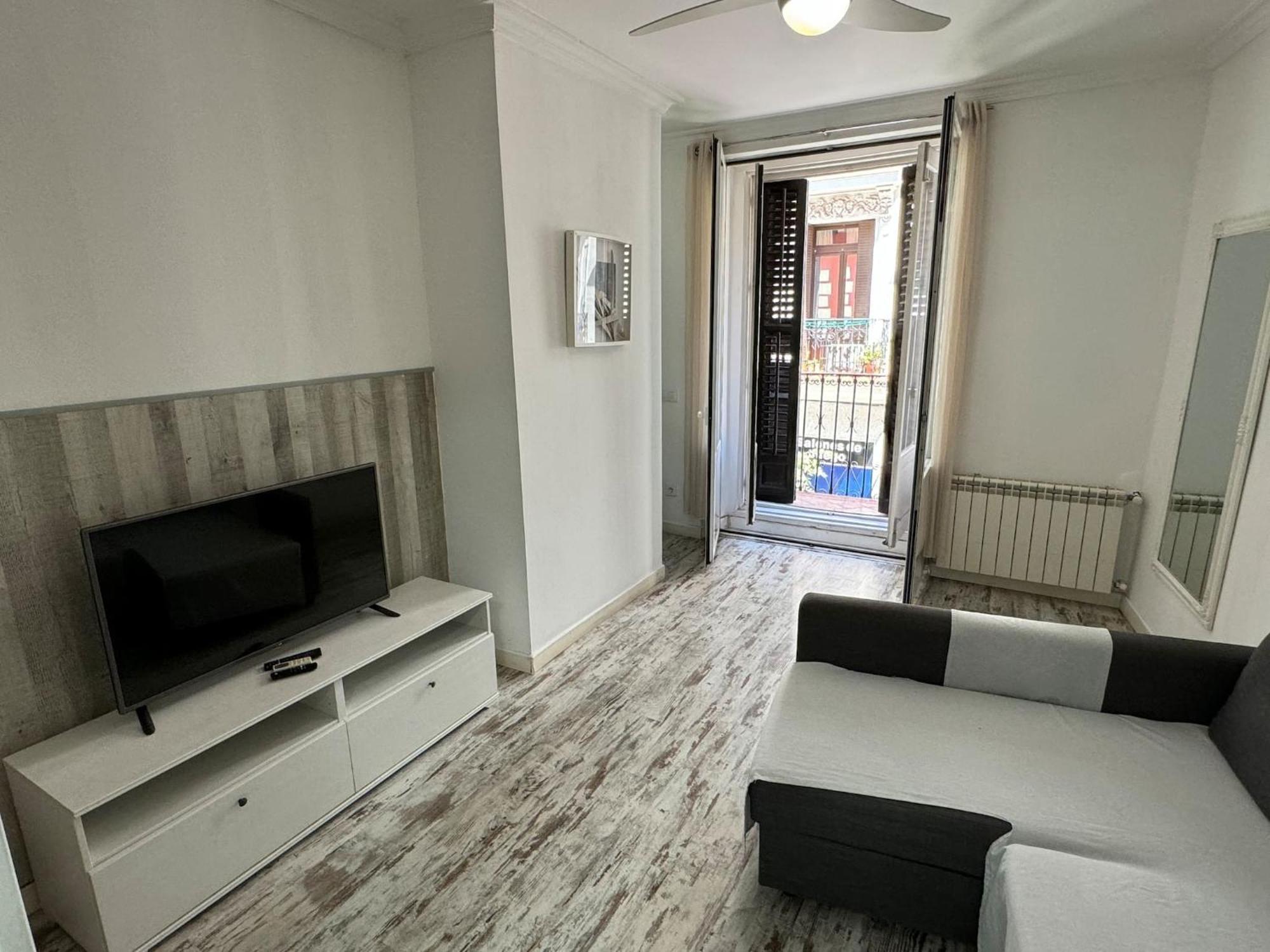 Apartamentos Day Madrid Plaza De Espana Centro Gran Via Sol Malasana Eksteriør billede