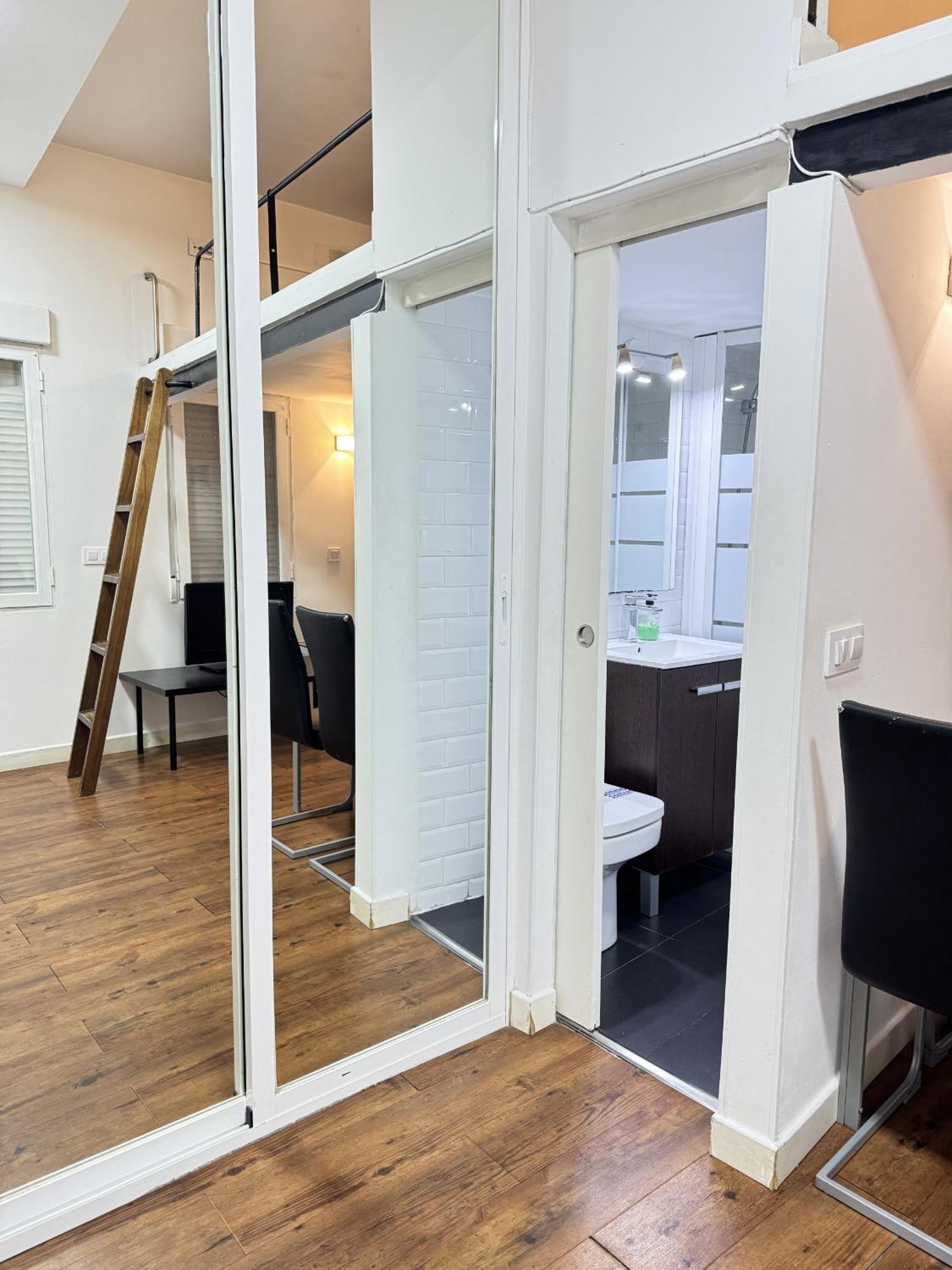 Apartamentos Day Madrid Plaza De Espana Centro Gran Via Sol Malasana Eksteriør billede