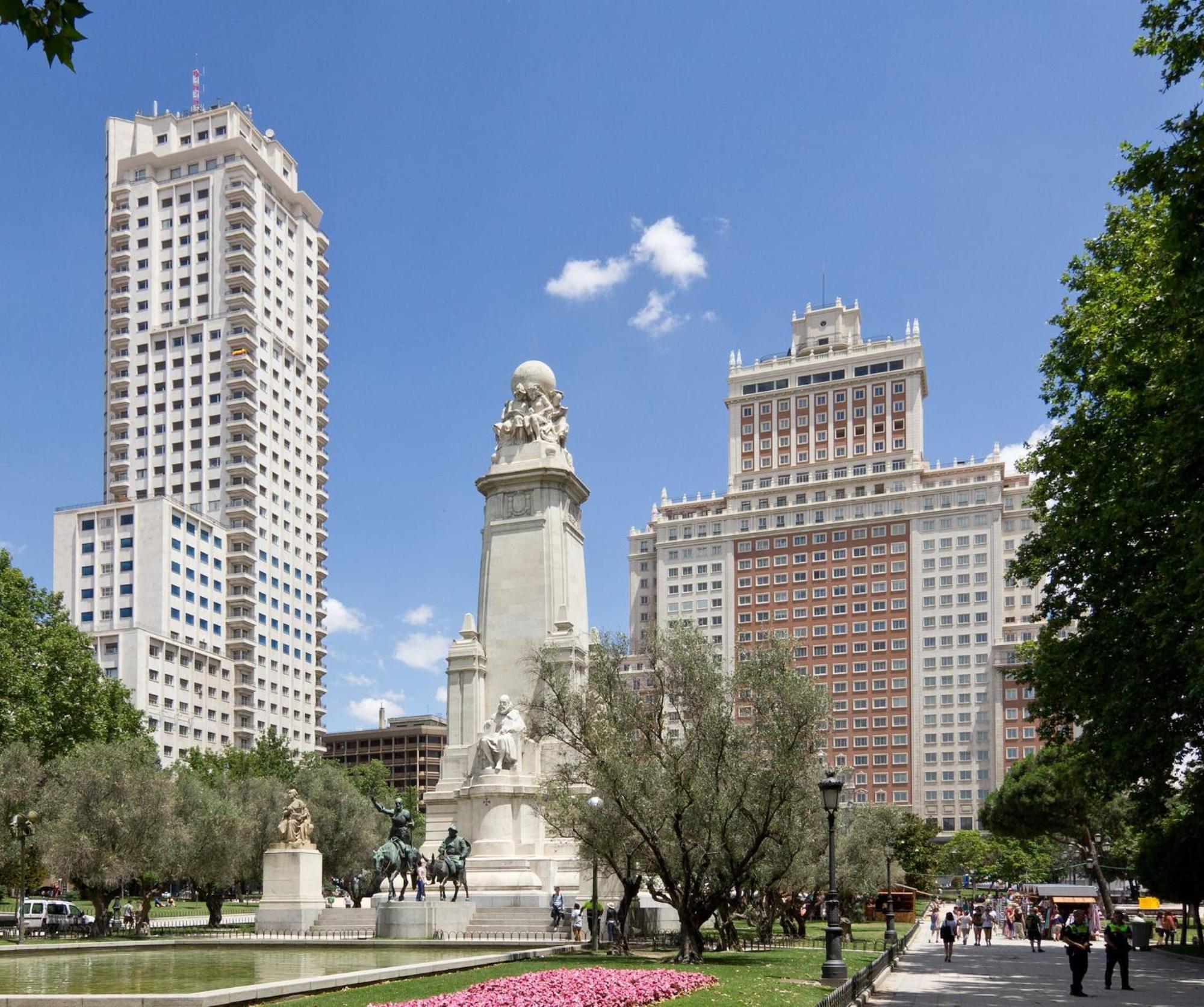 Apartamentos Day Madrid Plaza De Espana Centro Gran Via Sol Malasana Eksteriør billede